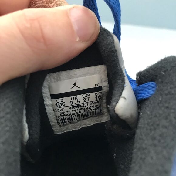 Kids Jordan 5 shoes - Picture 7 of 7